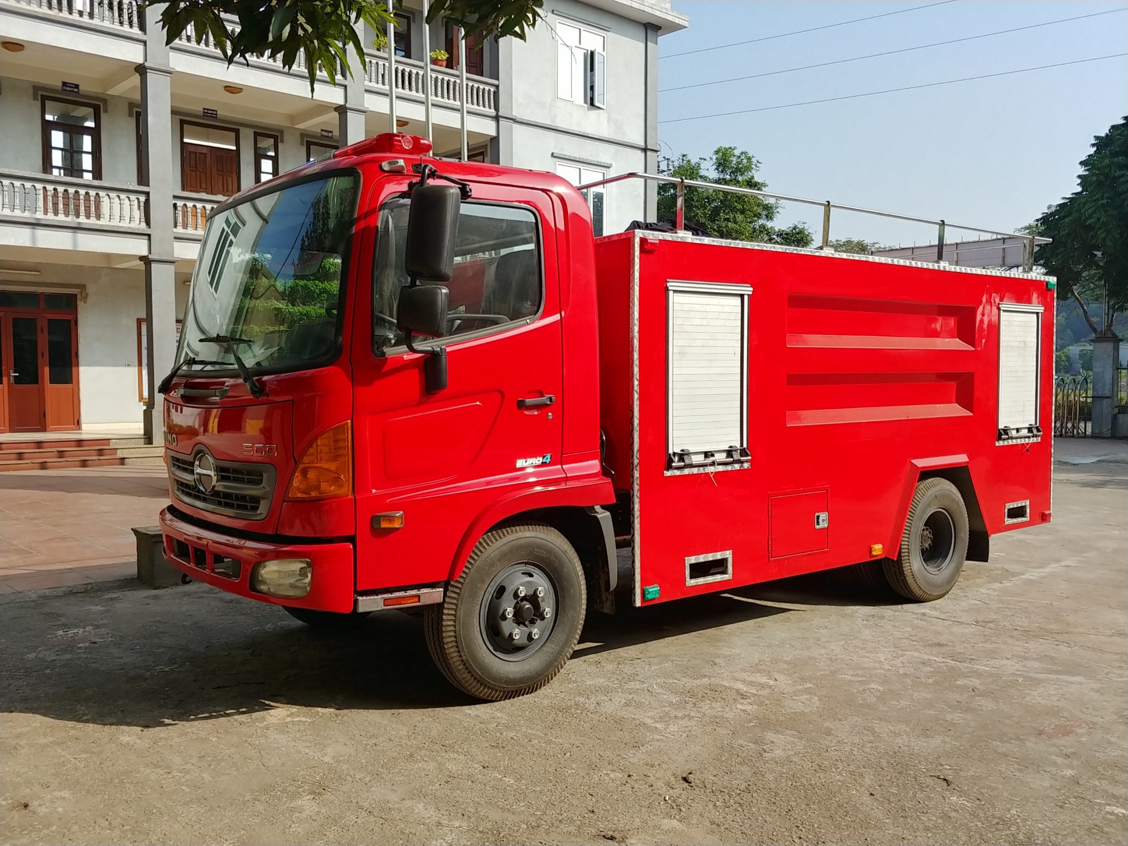 giá xe chữa cháy hino 5 khối